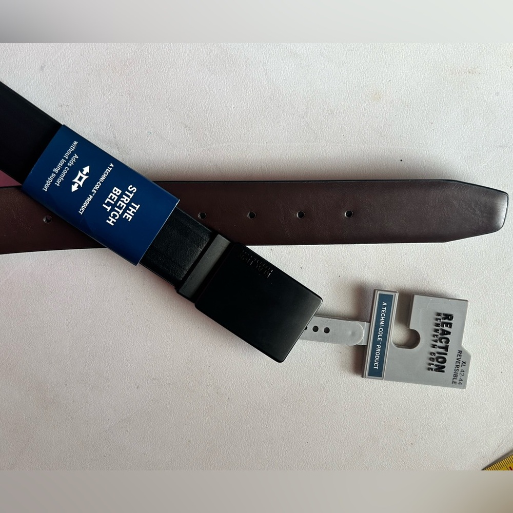 NWT Kenneth Cole Reaction Reversible Belt XL 42/44 Black & Brown Flat Buckle